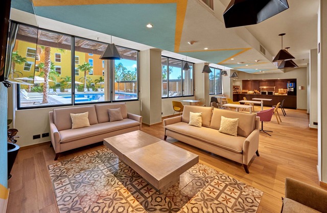 City Express Plus by Marriott Cabo San Lucas