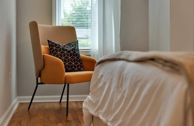City Living w/Southern Comfort -2 Mins to Mercedes Benz/GWCC/HBCU and Downtown