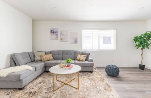 City Retreat: King Bed+ Mins to DT