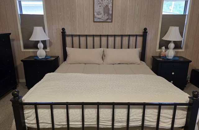 Classic Charm Close to Lake #2