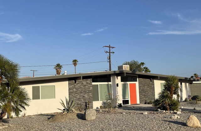 Classic Mid-Century Modern Home in Palm Springs