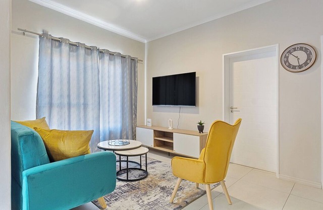 Classy 2bedroom Apartment at 93 New