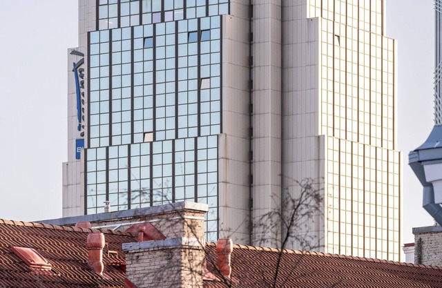 Classy central flat/2-BR/private parking/Smart TV