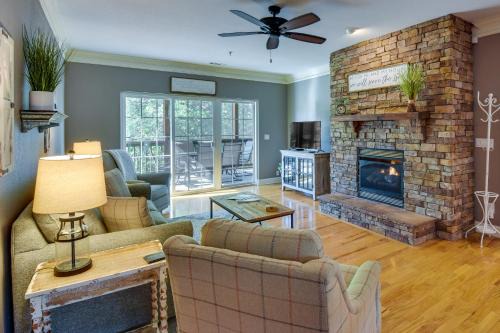 Clayton Resort Getaway with Pool Access, Pickleball!