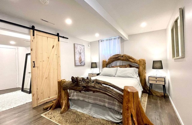 Clean and Bright 2 Bedroom Lower Suite!