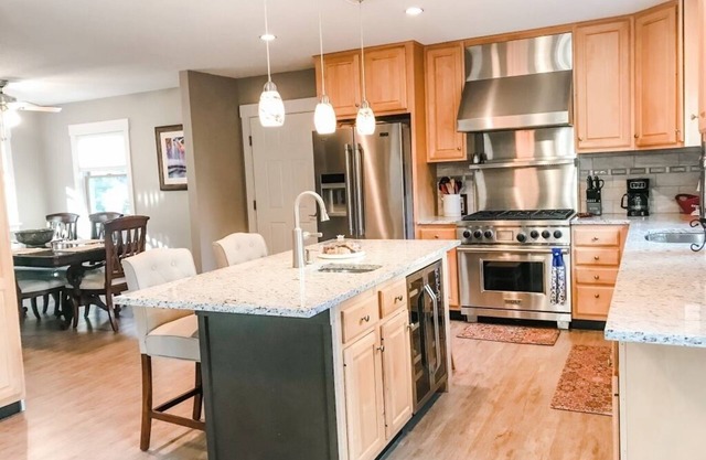 CLEAN, spacious, close to Acadia National Park