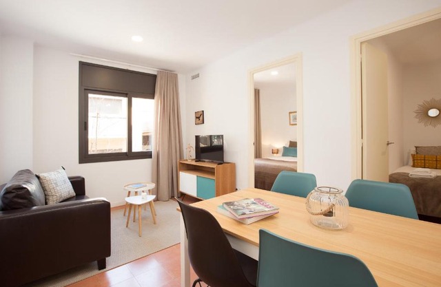 Click&Flat Europa Fira Apartments