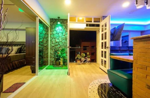 Clockworkorange Luxury Suites