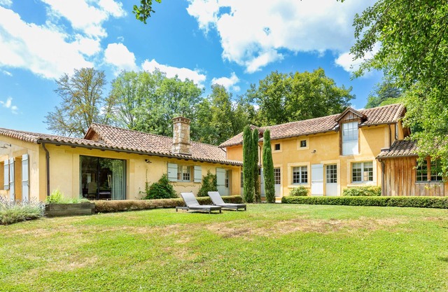 Clos du Peuch - 10 Guests, Tennis Courts and Pèntanqué, large outdoor area