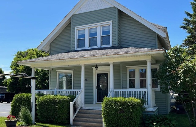 Close to Pictured Rocks National Lakeshore
