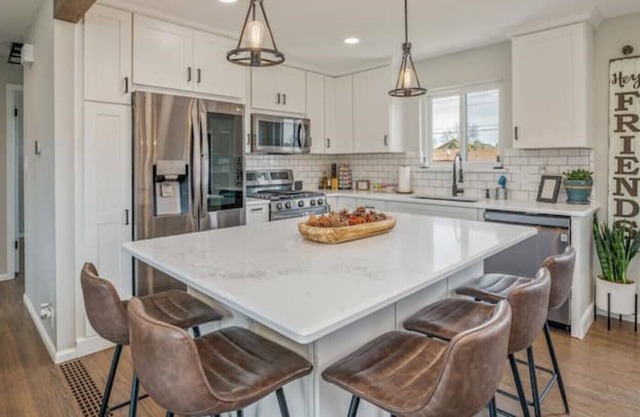 Close to Red Rocks, I-70, and Denver! Entire Home