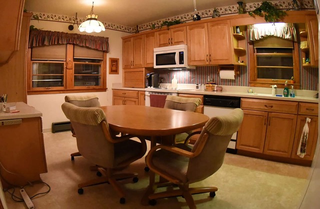 Close to South Bend & Notre Dame! Enjoy the quiet and quick trip to campus.