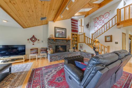 Cloudcroft Mtn Home with Patio, Walk to Golf Course!