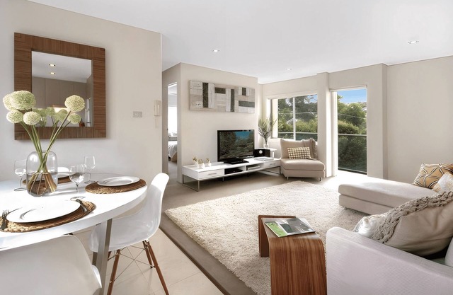 Clovelly- VELLY Clovelly Road - Coastal 1BR Apartment with Balcony Parking Steps from Clovelly Beach