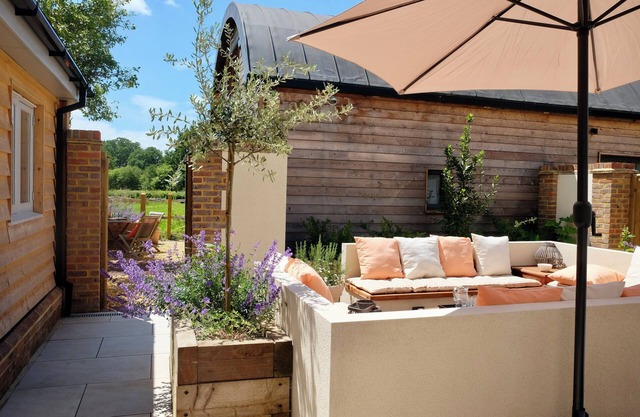 Coach House & Barn in countryside. Luxury accommodation and pet-friendly.