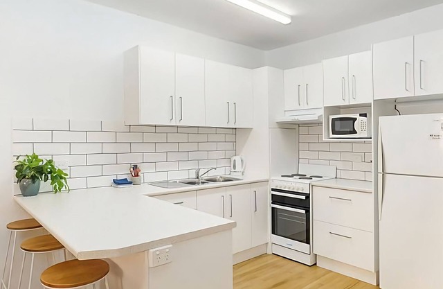 Coasters 2 is a self-contained apartment situated in the beach-side village of Sawtell.