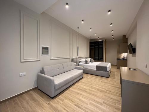 Coastline Apart Hotel Golem