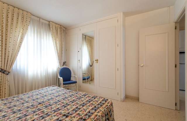 COBLANCA 18 6º - APARTMENT