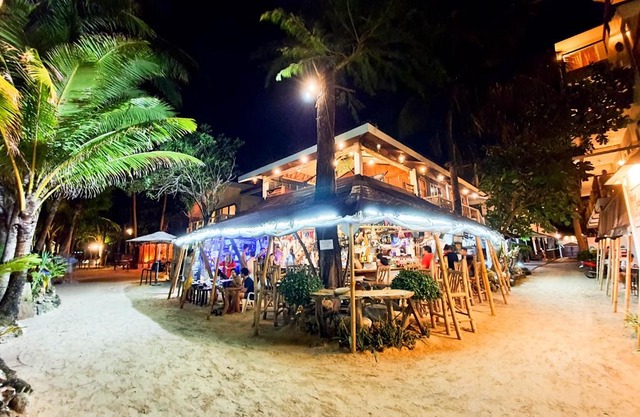 Cocoloco Beach Resort