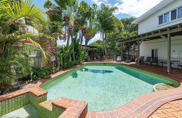 Coconut Palms 2 Bedroom Getaway - CoastHM