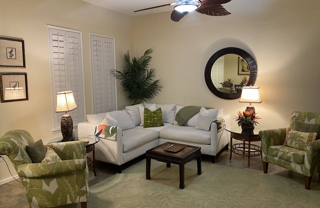 COCONUT PLANTATION LUXURY RENTAL! GROUND FLOOR - GOLF CART AVAILABLE!