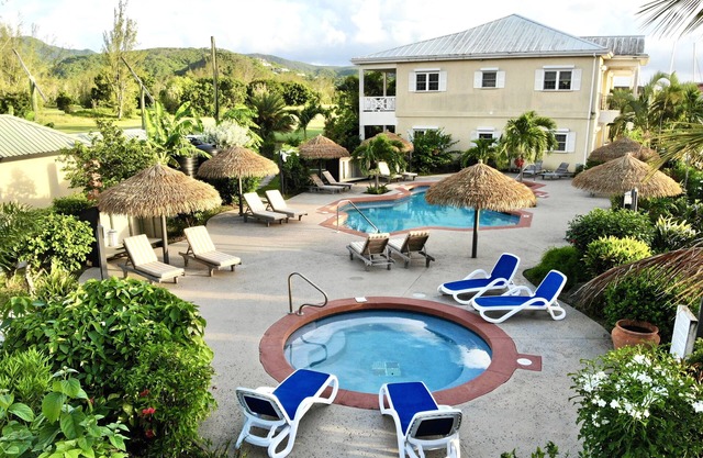 Colibri Court #10 - Refreshingly Different (3 Bedroom)