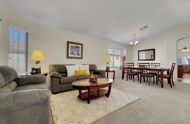 Come Stay a While! Pet Friendly Summer Pricing!