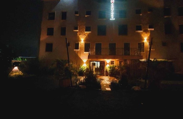 Comfort E Suites
