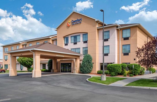 Comfort Inn & Suites Farmington - Victor