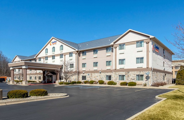Comfort Suites Stevensville – St. Joseph