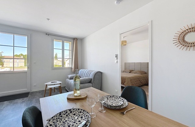 Comfortable 1bedroom apartment 10 minutes from Blaye! Ideal for workers and travellers