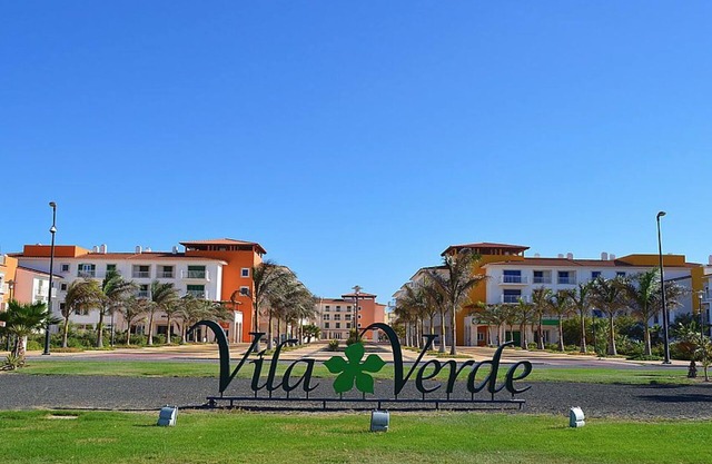 Comfortable 2 Bed 2 Bathroom Apartment