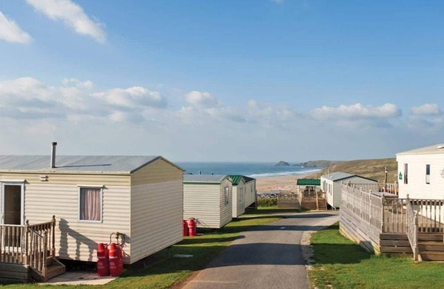 Comfortable and spacious 12ft-wide caravan with one double and one twin.