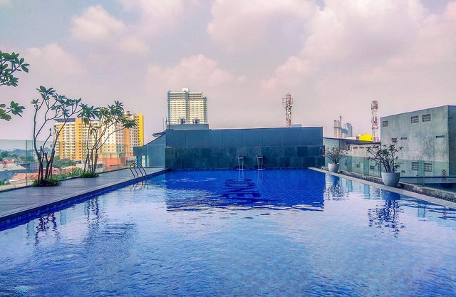 Comfortable And Strategic Studio Apartment Evenciio Margonda