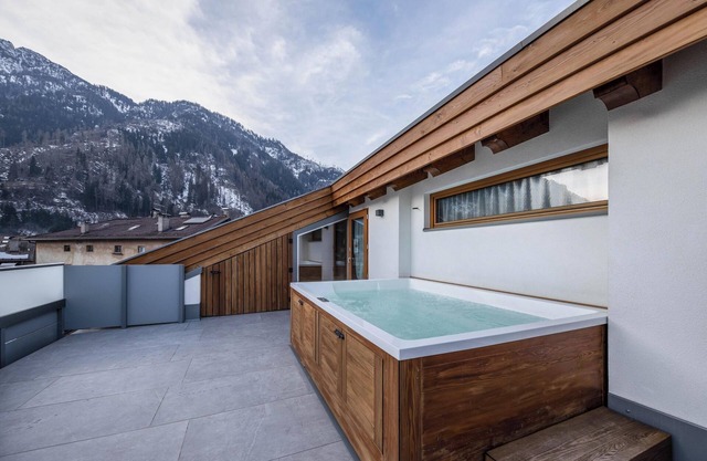 Comfortable Apartment “Vacanze Arcobaleno - Blu” with Mountain View