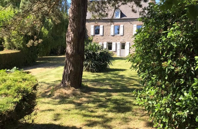 COMFORTABLE HOUSE CLOSE TO ALL AMENITIES