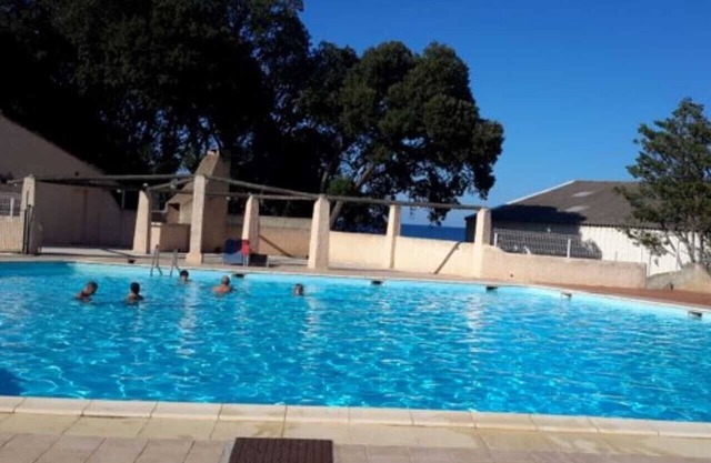 Comfortable house + terrace, 150m from the sea