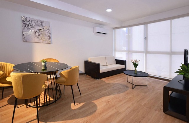 COMFORTABLE FURNISHED APARTMENT