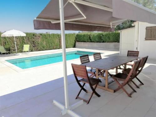 Comfortable house with a pool very close to the beach, Amfora Cugat Sant Pere Pescador
