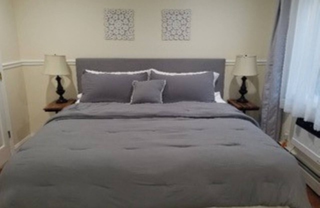 Comfortable Quality Cribs Luxury Apartments