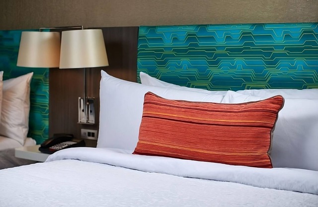 Comfortable Sherwood Room with Indoor Pool and Free Hot Breakfast