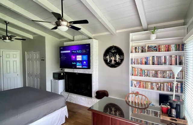 Comfortable studio just 3 minutes drive to downtown Moses Lake