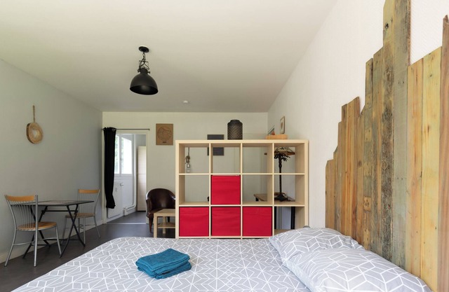 Comfortable T1 in the heart of a private park