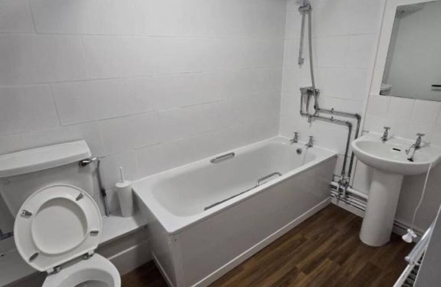 Comfortable Triple Room with Private Shower