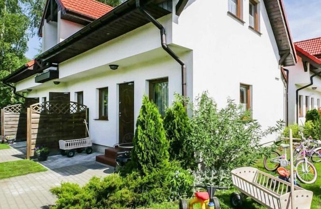 Comfortable, two-story holiday homes, Bobolin