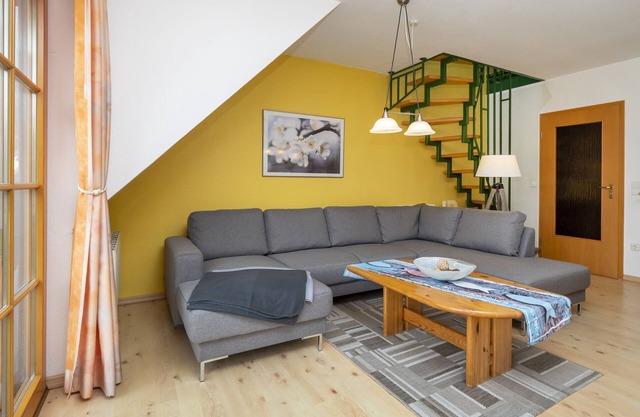 Comfortable vacation apartment in Zingst with balcony, WiFi and heated pool