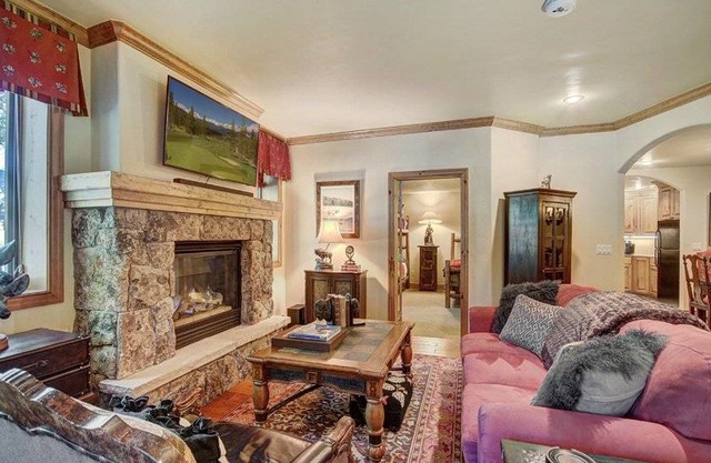 Condo ∙ 2 bedrooms ∙ 4 guests