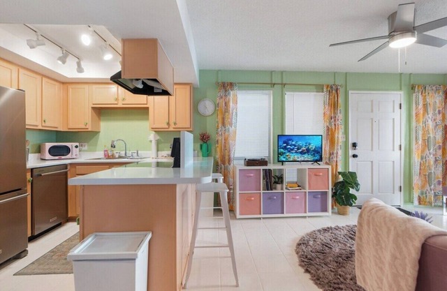 Condo in Heart of Scottsdale + Amenities!