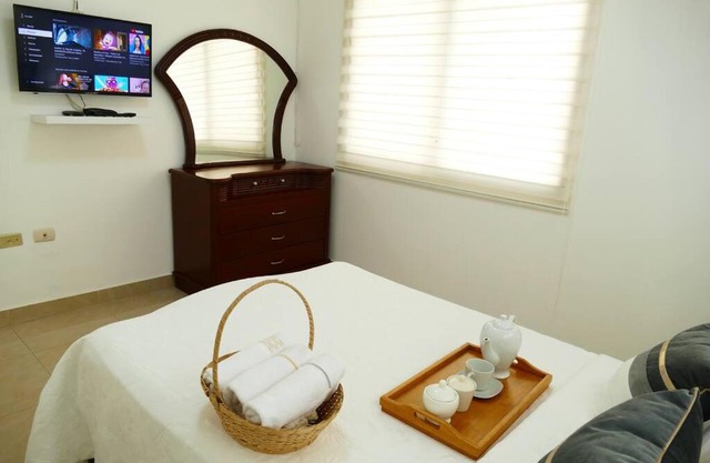 Condominio Charito Suite 2G a 12 Min Malecon 2000