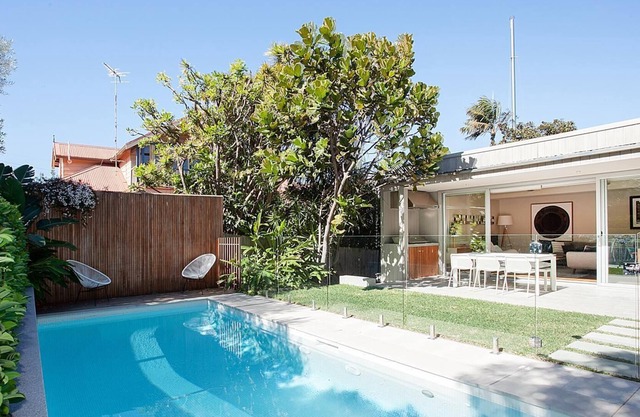 CONTEMPORARY CHIC CLOVELLY HOME (IH) - 5 Bedroom 2 Lounge double-garage Family Home near Clovelly Beach